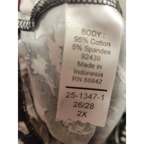 Woman Within Leaf Floral Leggings Women 26/28 2X Black Plus - Picture 4 of 5